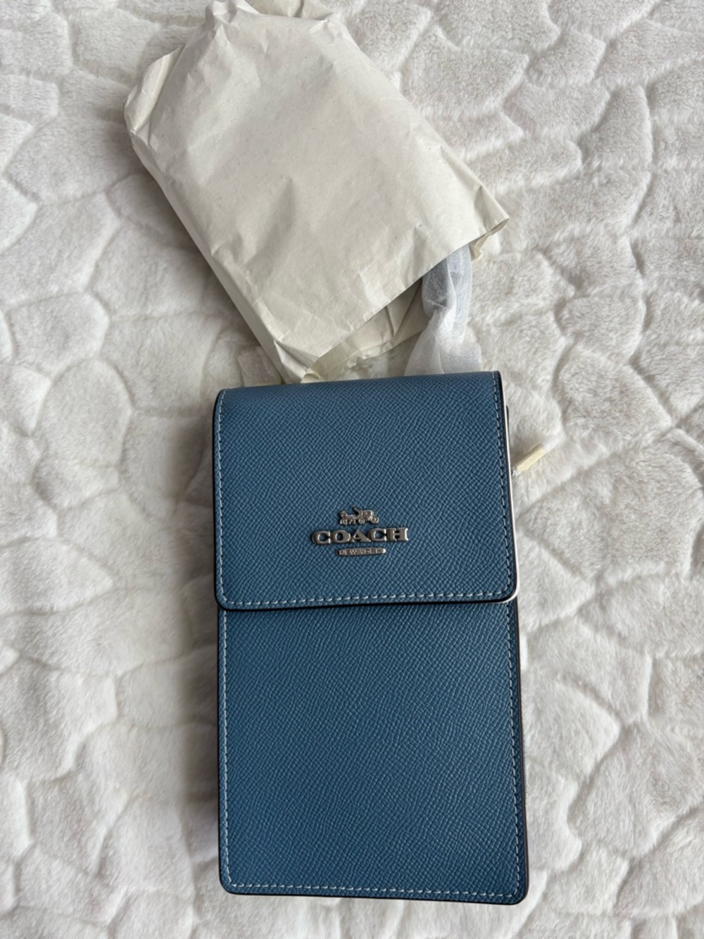 Coach North South Phone Crossbody - Picture 3 of 13